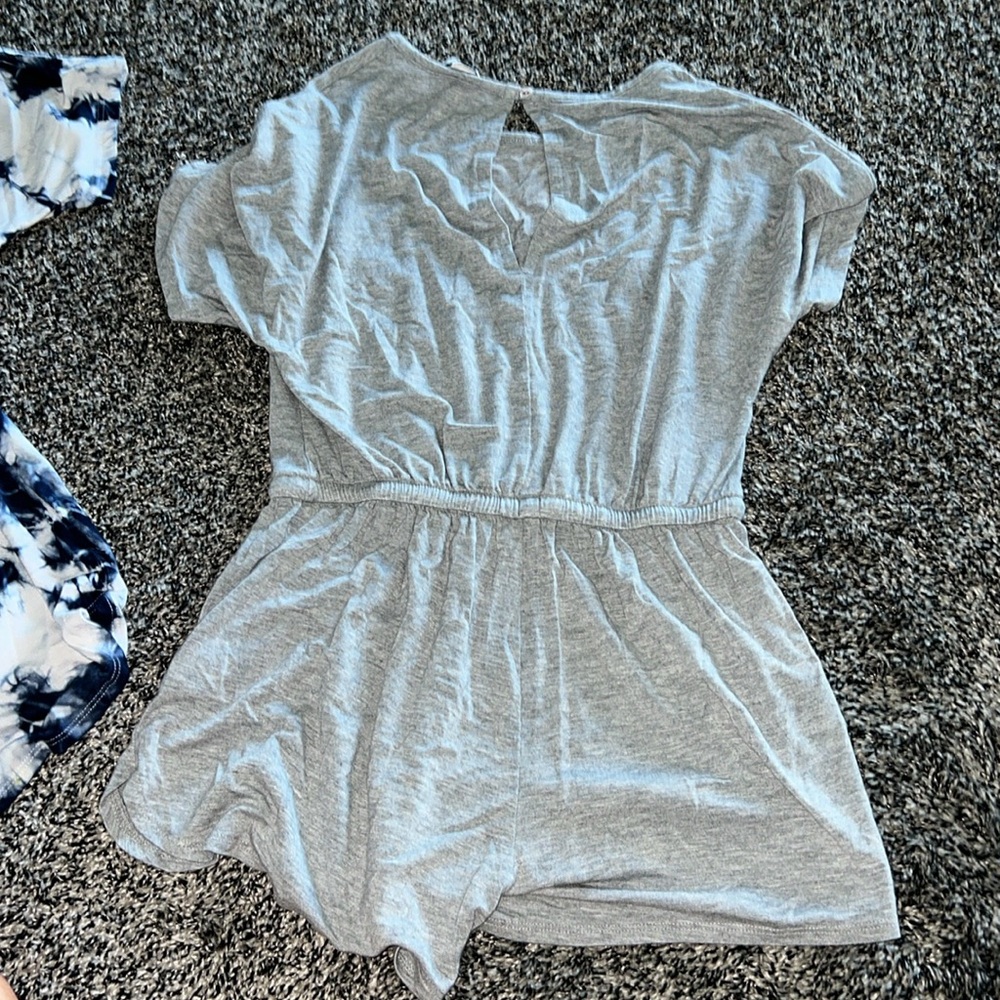 Nordstrom kids girls 7/8 romper bundle - Picture 4 of 7